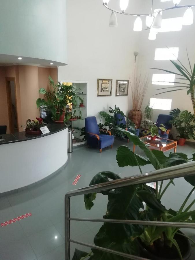 Bayo Lirola Hotel Balisa Nijar Ngoại thất bức ảnh